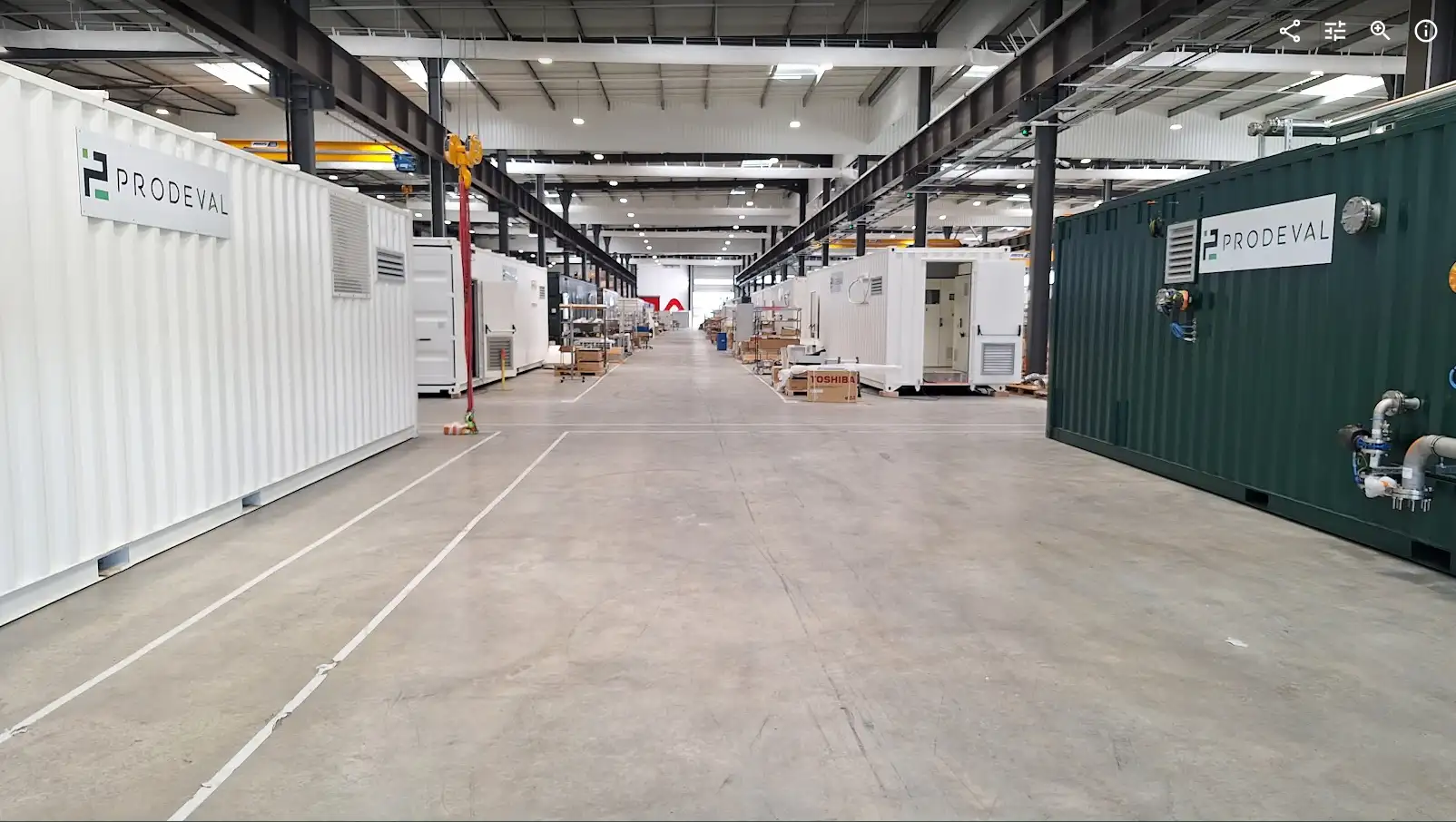 Vue intérieure de la ligne industrielle ALLIANCE à Châteauneuf-sur-Isère, dédiée à l’assemblage des unités d’épuration du biogaz VALOPUR® de Prodeval